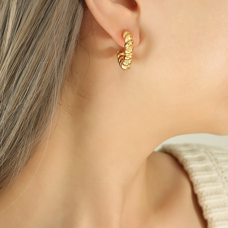 V-Shaped Thread Earrings in 18K Gold Plated Titanium Steel