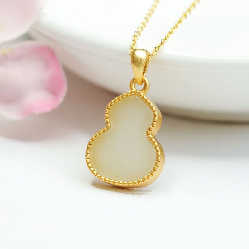 Golden Necklace with Natural Hetian Jade White Gourd Pendant Jewelry