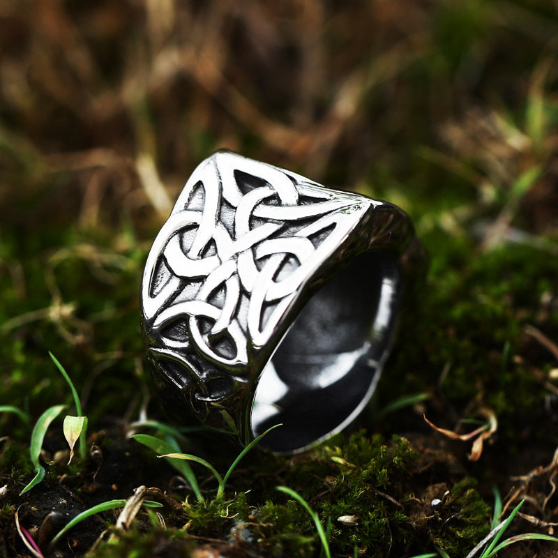 Wholesale Retro Viking Celtic Knot Men's Ring in Stainless Steel and Titanium