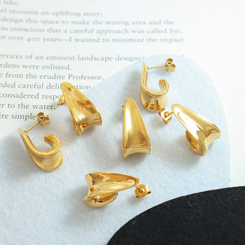 European Chic Gold-Plated J-Shaped Earrings - Wholesale Titantium Steel Fashion Accessories