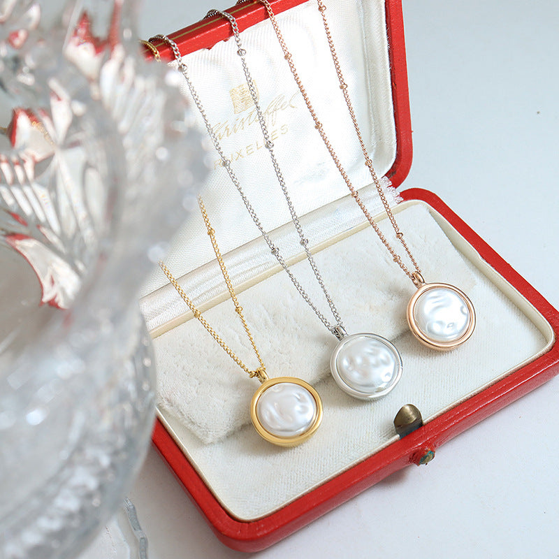 Retro Geometric Circle Imitation Pearl Necklace with Cold Wind Vibe