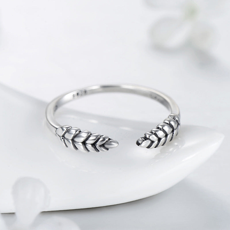 Simple and Elegant S925 Sterling Silver Ring for Women, European and American Style Index Finger Jewelry