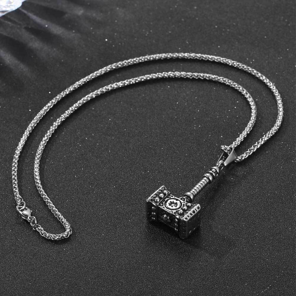 Warcraft Thor's Hammer Pendant Necklace for Men - Retro Stainless Steel Hip-Hop Accessory