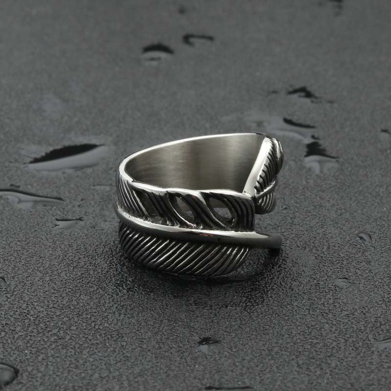 Titanium Steel Retro Feather Ring for Men - Unique Punk Wing Design