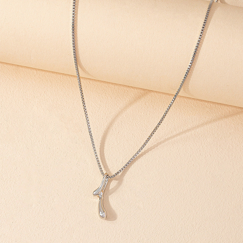 Creative Irregular Clavicle Necklace with Metal Pendant - Planderful Vienna Verve Collection