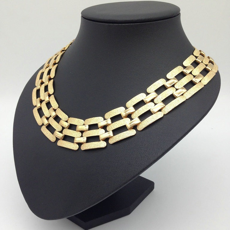 Stylish Alloy Necklace with Frosted Finish and Collarbone Chains