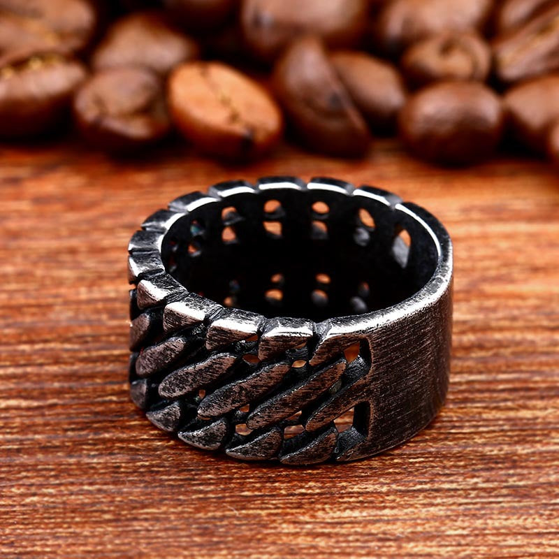 Titanium Steel Retro Locomotive Ring for Men - Domineering Stainless Steel Chain Design