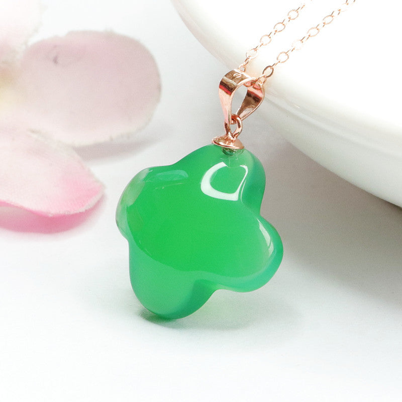 Green Chalcedony Clover Pendant Necklace in Rose Gold