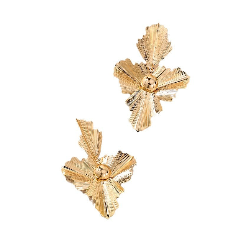 Exaggerated European Alloy Flower Earrings - Vienna Verve Collection