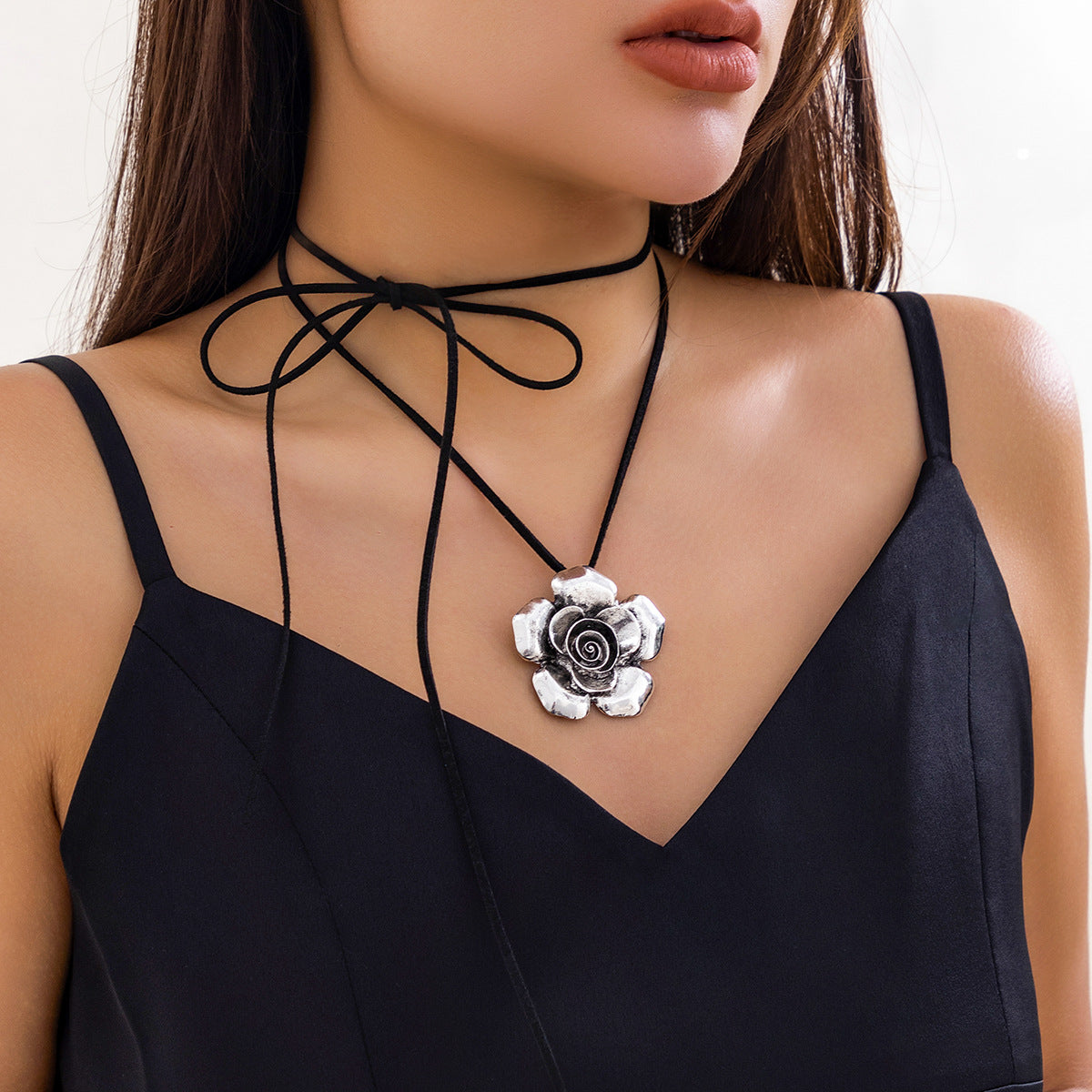 Cross-border Velvet Flower Choker Necklace for Women