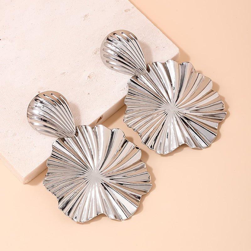 Retro Shell Ruffle Earrings with Metal Needle - Vienna Verve Collection