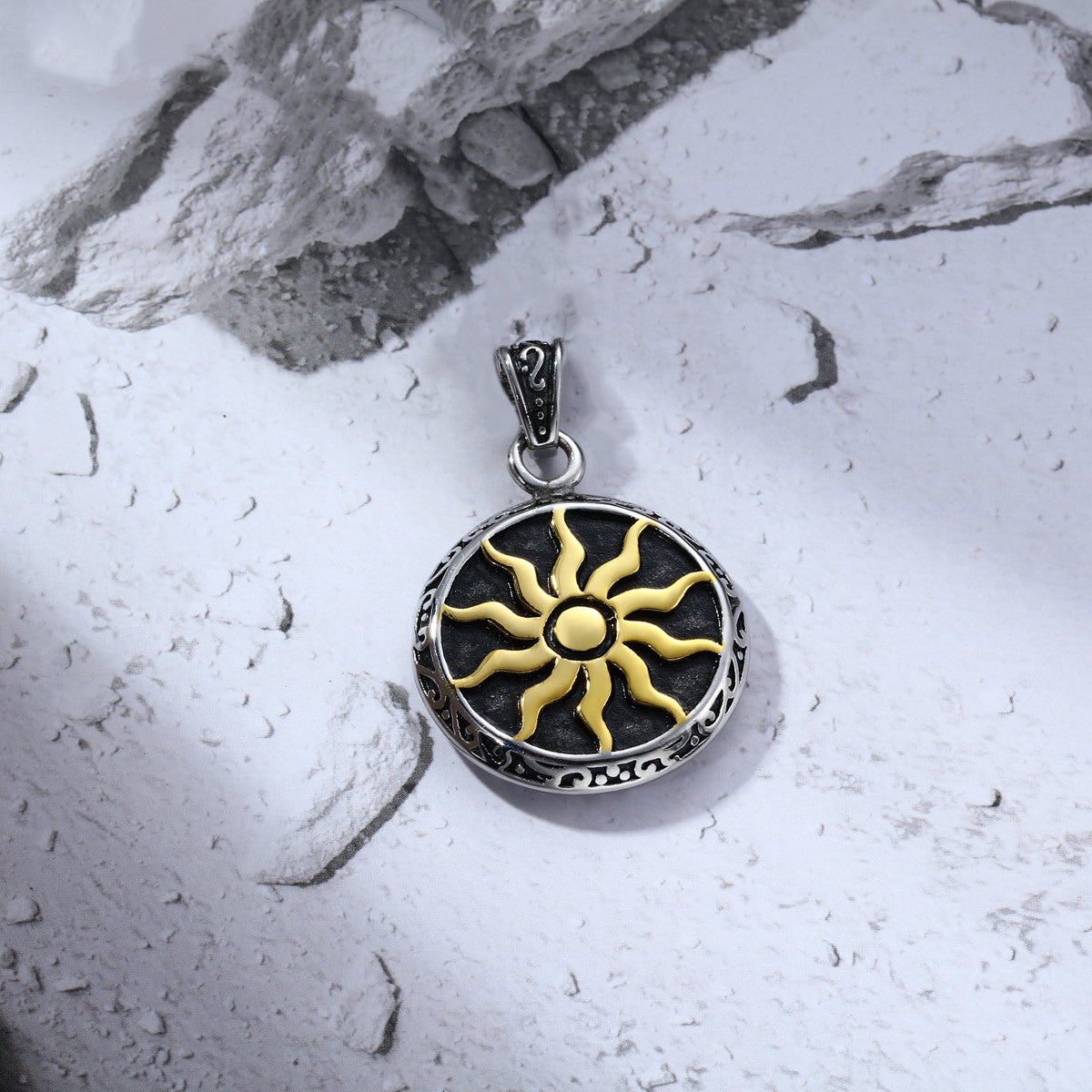 Titanium Steel Retro Sunflower Pendant Necklace - Edgy Men's Punk Fashion Accessory