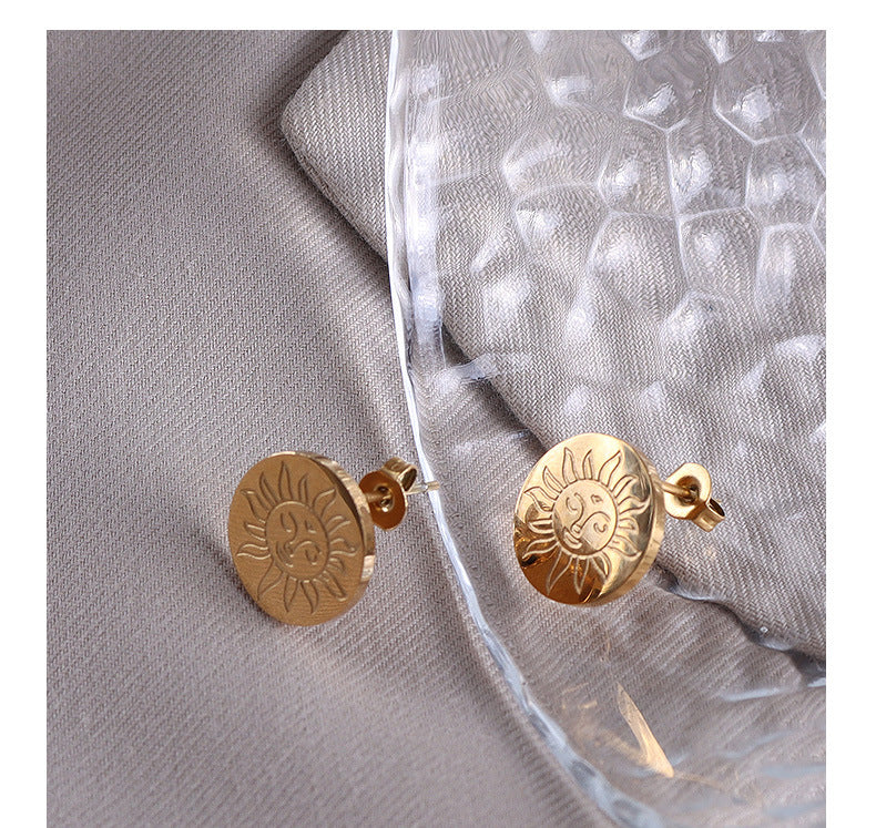 Sun-Kissed Minimalist Earrings in 18K Gold Plated Titanium Steel