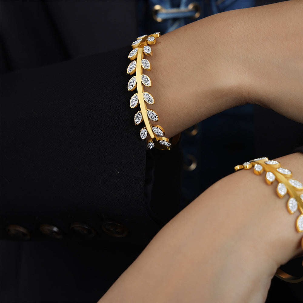 Leafy Zircon Gold-Plated Bracelet for Stylish Women