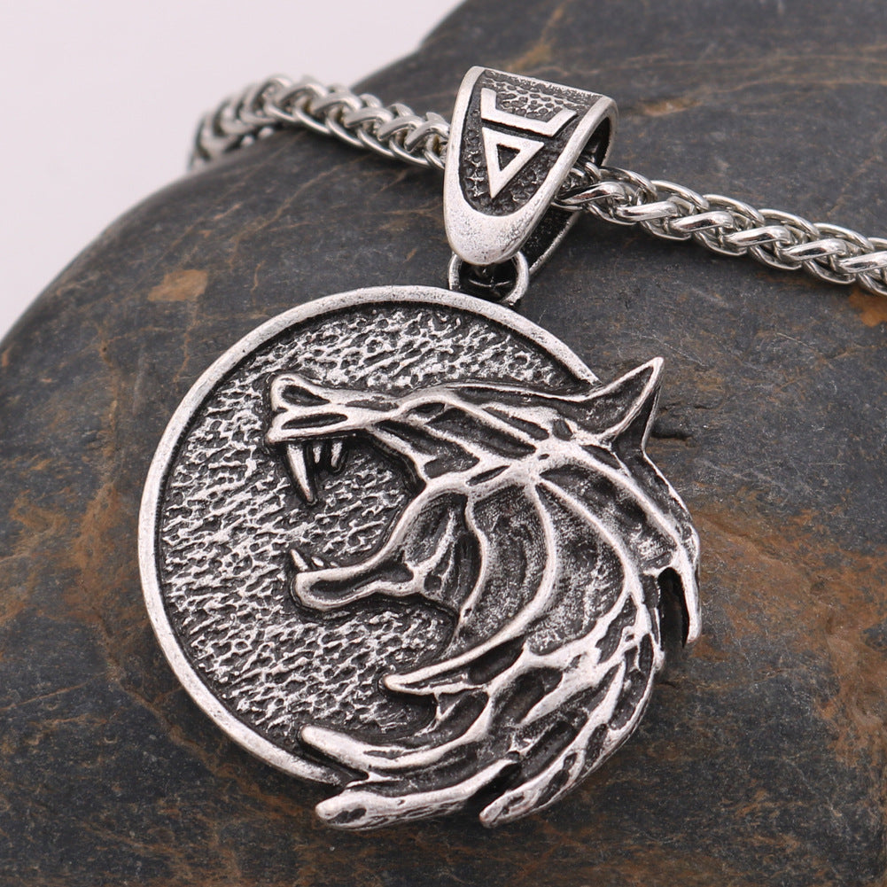 Cross-Border Wolf Necklace with Hunter Pendant - Men's Jewelry from the Norse Legacy Collection