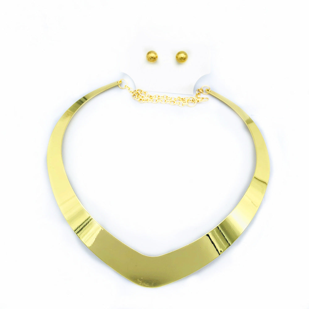 V-shaped Neck Chain Necklace with Bright Metal Collar