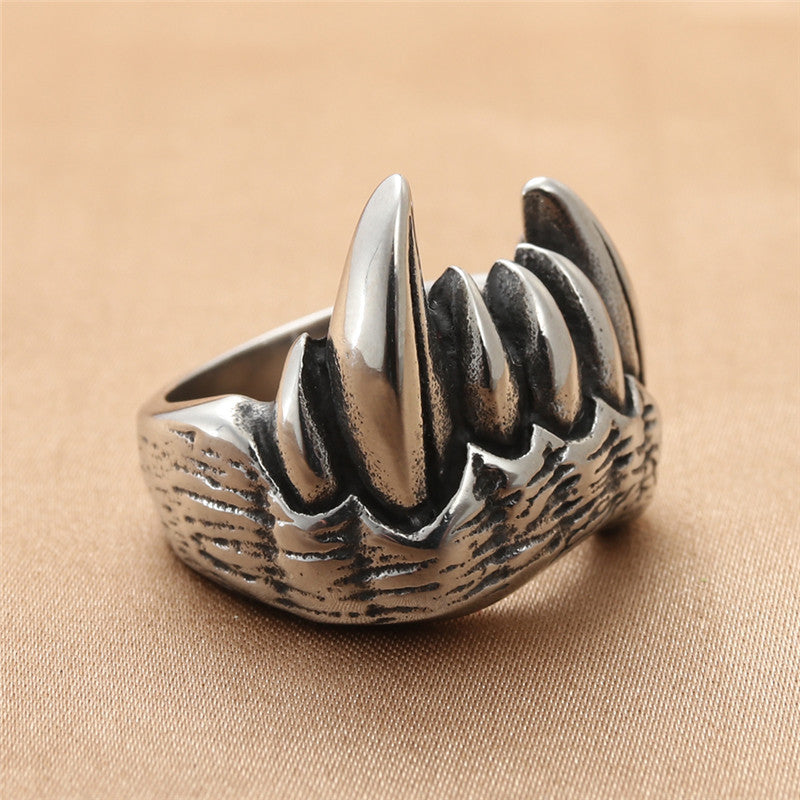 Titanium Steel Tiger Tooth Ring for Men - Retro Trendy Animal Accessory