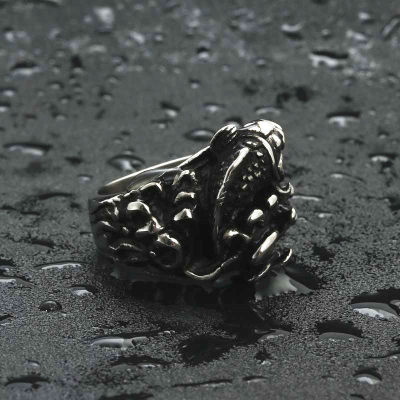 Punk-Inspired Titanium Steel Fish Wave Ring for Men - Stylish Stainless Steel Accessory, Sizes 7-13