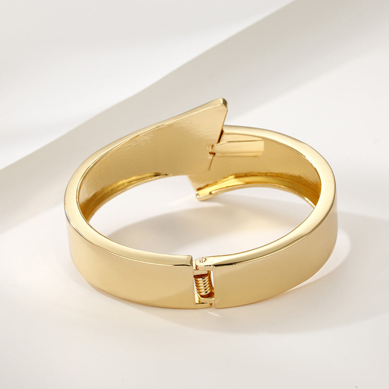 European Irregular Design Gold Bracelet for Women - Vienna Verve Collection