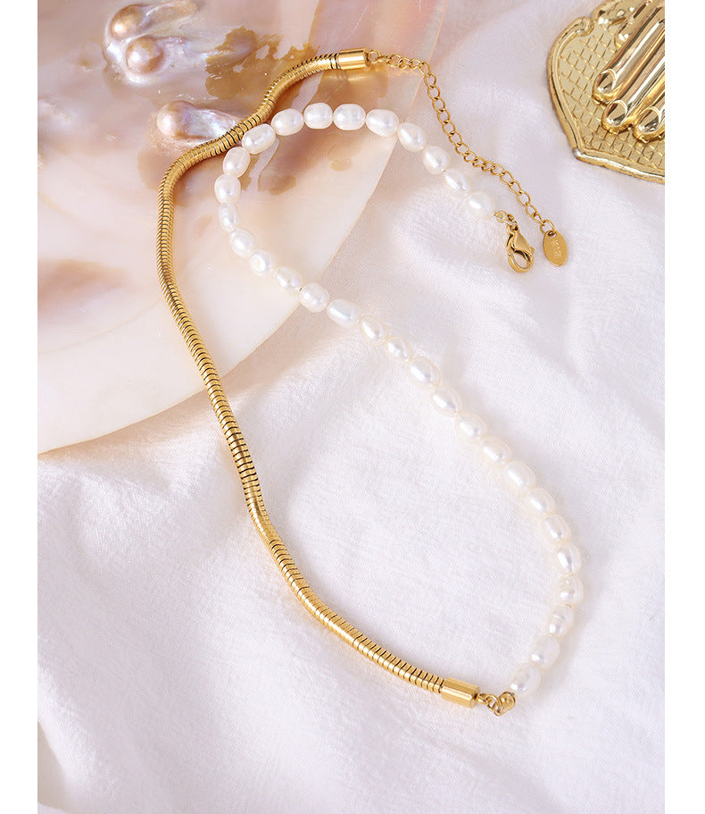 Luxurious Heavy Metal Chain Necklace with Gold Plating for a Sophisticated Look