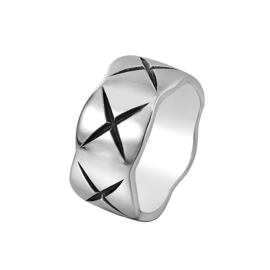 Small Fragrance Titanium Steel Ring with European and American Checkered Design