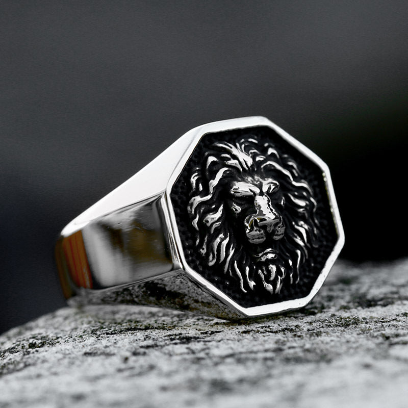 Majestic Titanium Steel Lion Head Ring for Men - Vintage European and American Inspired Jewelry