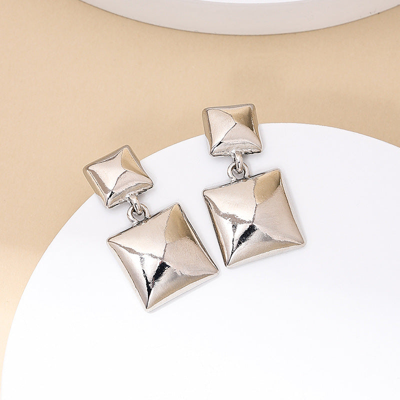 Retro Geometric Metal Earrings - Vienna Verve Collection