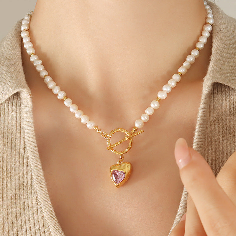Unique Design Fashion Necklace with Zircon Heart Pendant and Freshwater Pearl Chain