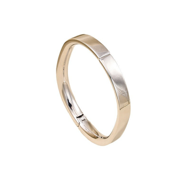 Vienna Verve Metal Bracelet with Minimalist Design and Glossy Ring Detail