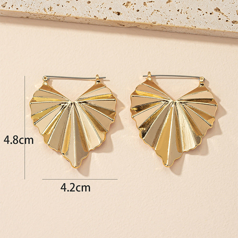 Exaggerated Retro Alloy Leaf Earrings with European Flair