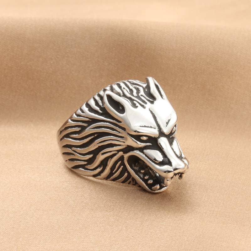 Titanium Steel Wolf Head Ring for Men - Retro Wild Animal Jewelry