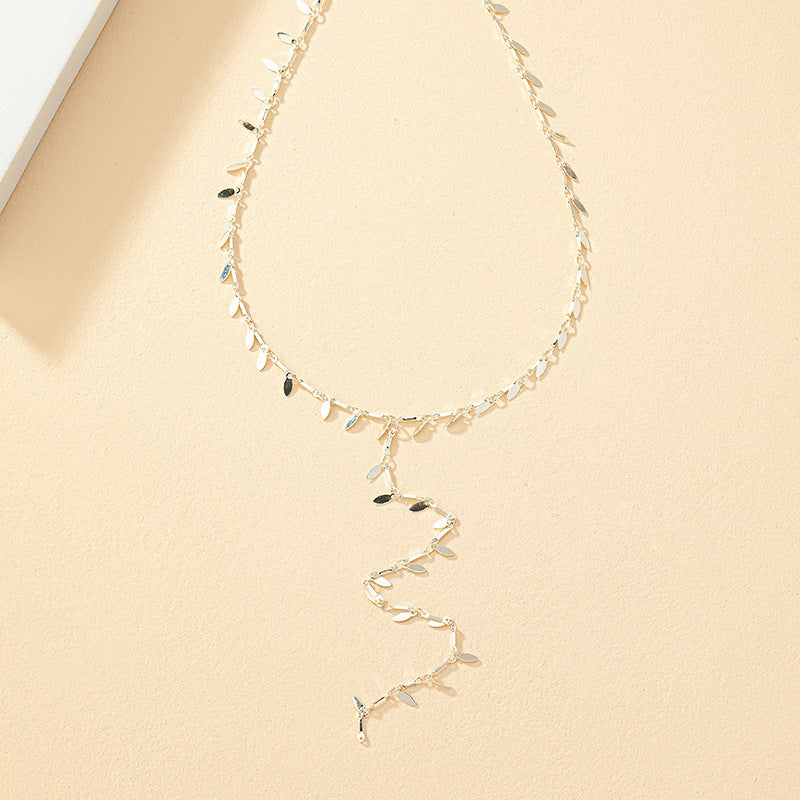 European Charm Silver Y-Leaf Necklace - Stylish and Elegant Design