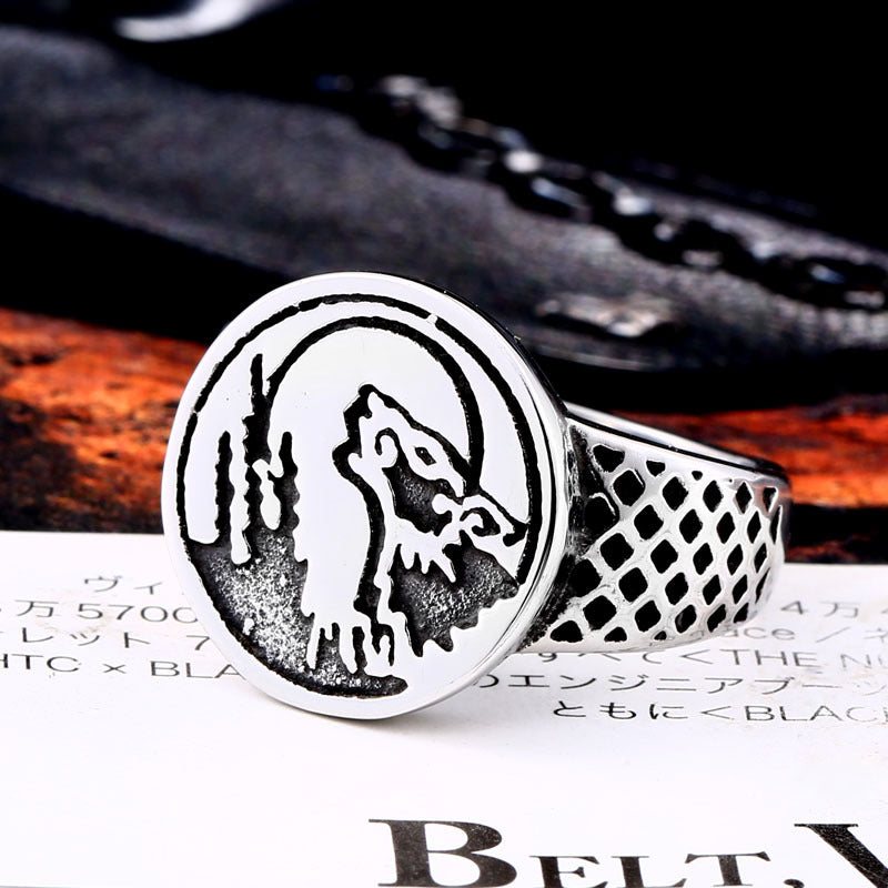 Stainless Steel Wolf Head Ring for Men - Retro Titanium Steel Design, Wholesale European and American Trade