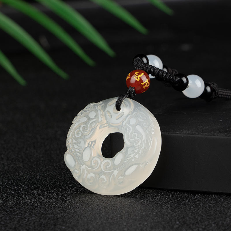 Agate Pixiu Pendant for Attracting Fortune and Peace - Unisex Retro Long Necklace Gift