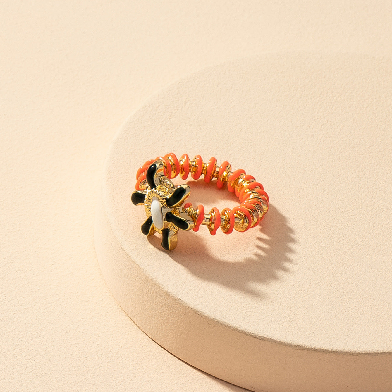 Retro Floral Woven Ring - Vienna Verve Collection