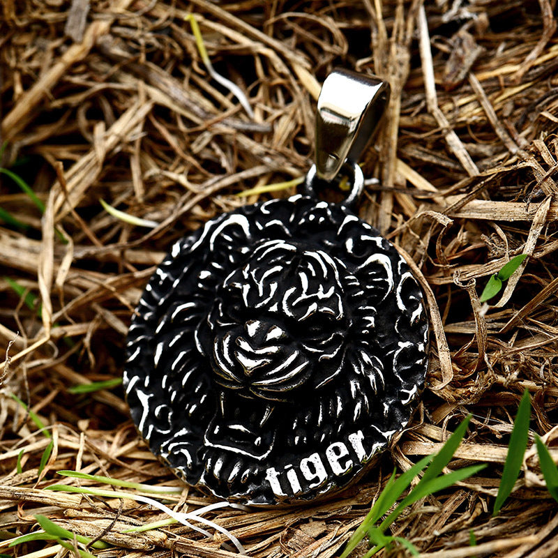 Vintage-Inspired Stainless Steel Lion Head Pendant for Men - Wholesale Titanium Steel Jewelry for Europe and the USA