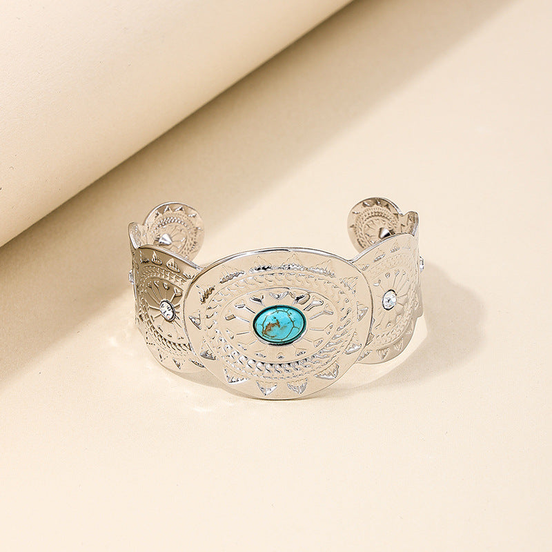 Glamorous Turquoise Totem Bracelet - Vienna Verve Collection