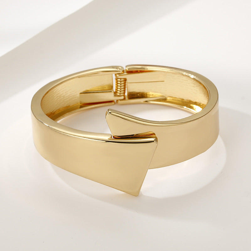 European Irregular Design Gold Bracelet for Women - Vienna Verve Collection