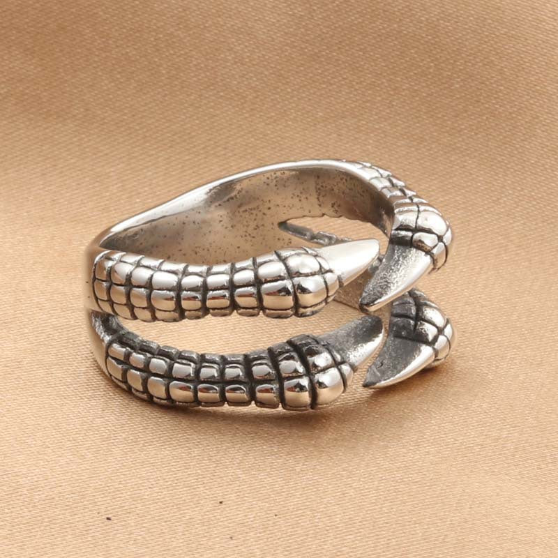 Titanium Steel Retro Claw Ring for Men - Bold Animal-Inspired Accessory