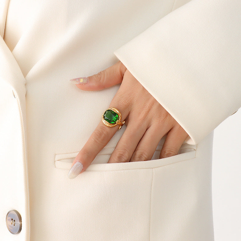 Exquisite Emerald Green Stone Gold-Plated Ring - Women's Vintage Titanium Steel Jewelry