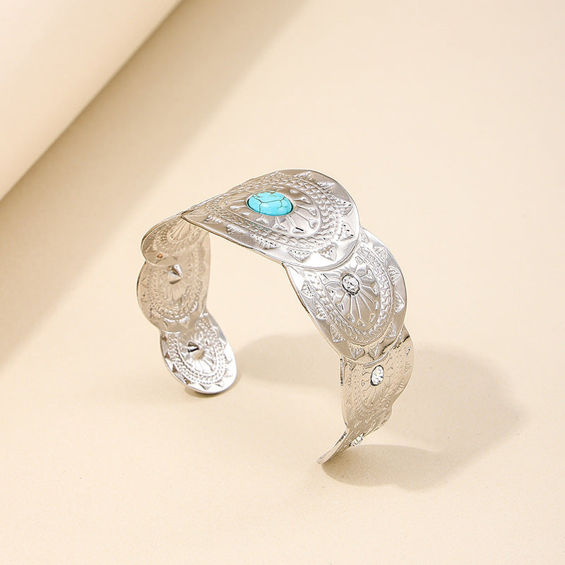 Glamorous Turquoise Totem Bracelet - Vienna Verve Collection