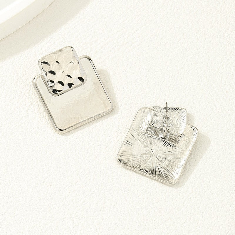 Chic Patterned Square Earrings with a Modern Twist