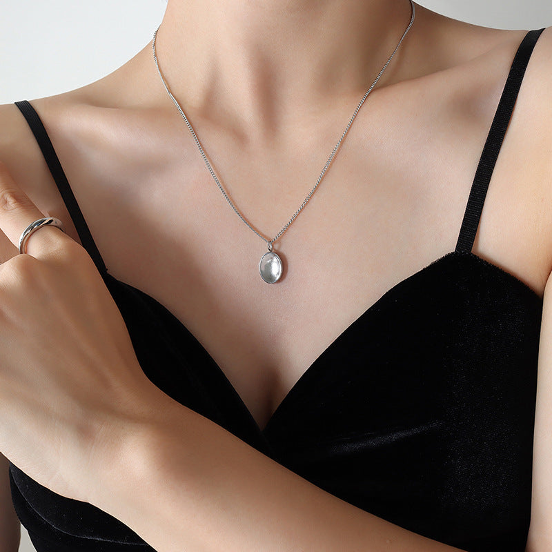 Geometric Oval Pendant Necklace - Elegant Titanium Steel Clavicle Chain