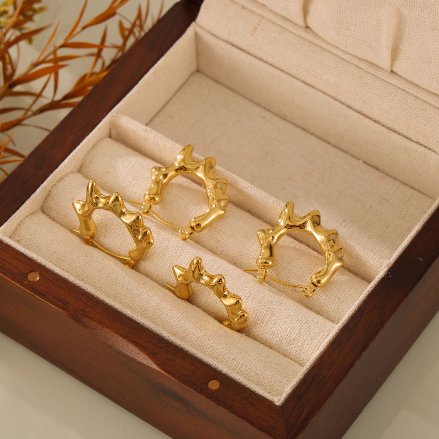 Geometric Fusion Gold-Plated U-Shaped Earrings