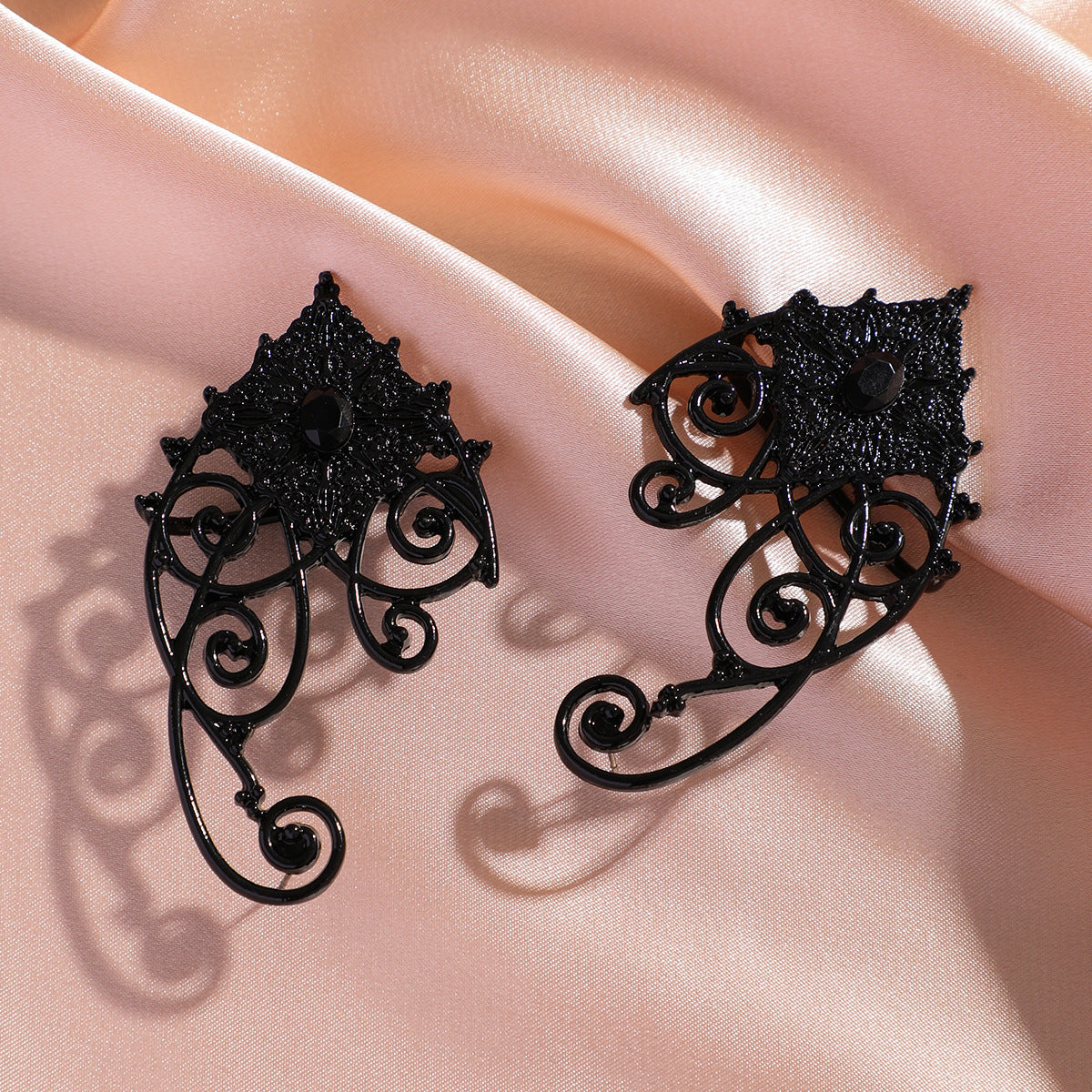 European and American Style Cross-border Elf Contour Earrings with Retro Gothic Vibes for Halloween.