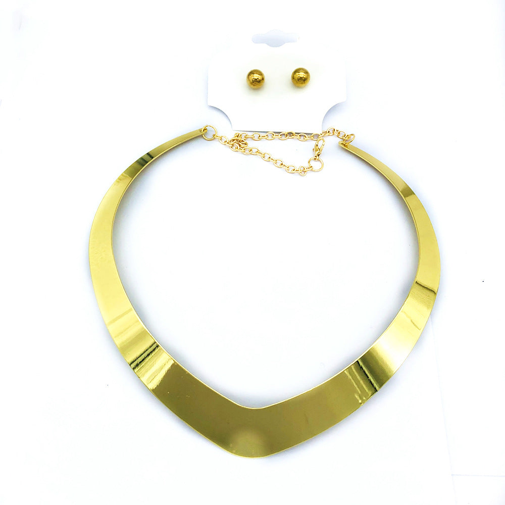 V-shaped Neck Chain Necklace with Bright Metal Collar