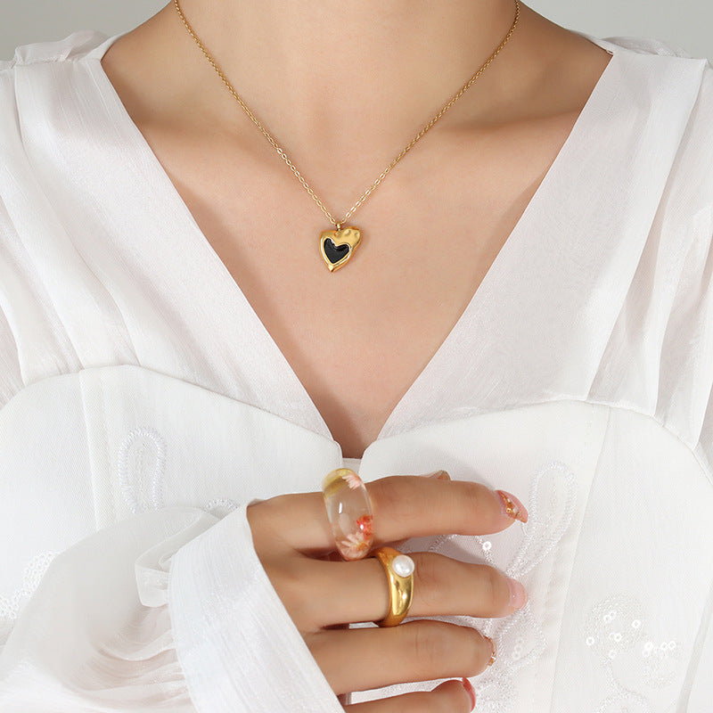 French Niche Design Gold-Plated Peach Heart Necklace