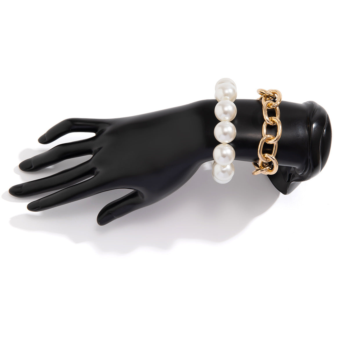 Exaggerated Beaded Bracelet with Large Imitation Pearls and Geometric Beads