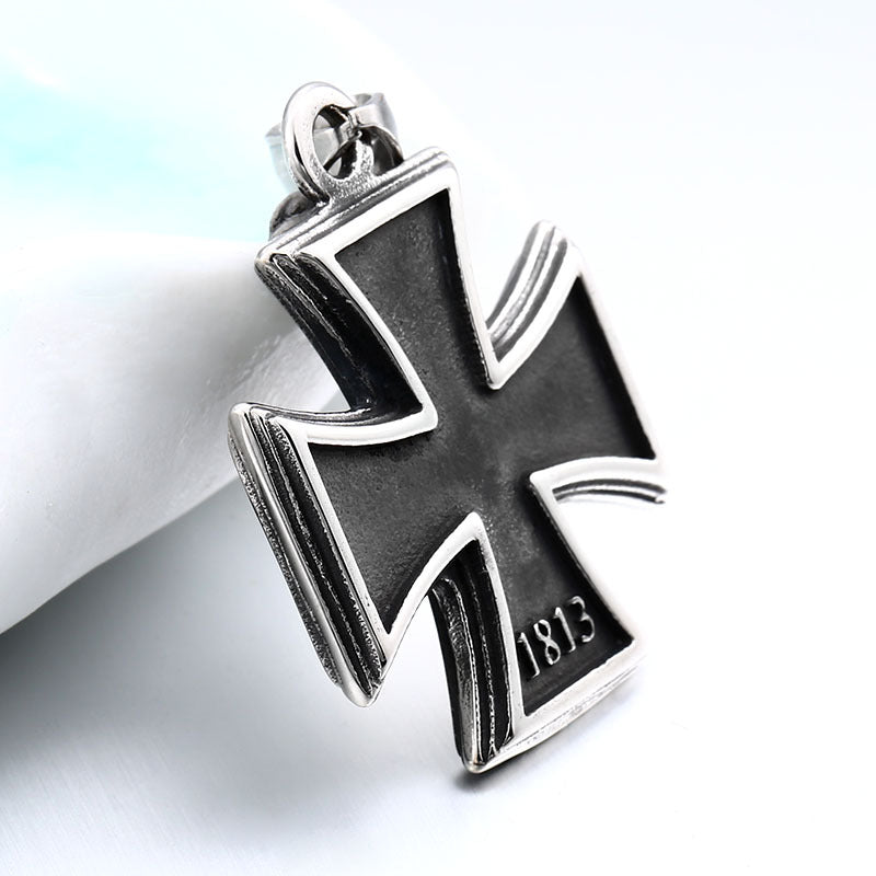 Vintage-Inspired Titanium Steel Cross Pendant for Men - Trendy Personalized Stainless Steel Jewelry