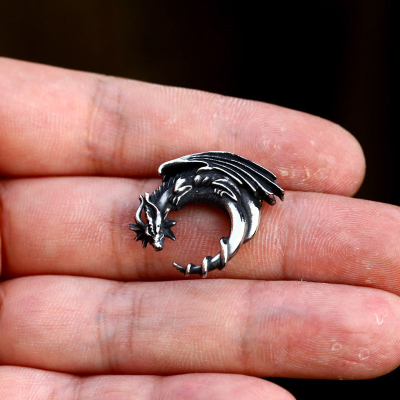 Wholesale Retro Titanium Steel Dragon Pendant for Men - European and American Foreign Trade Accessories